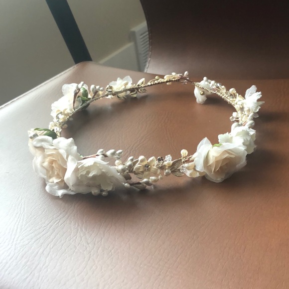 Bridal Flower Crown - Picture 2 of 5